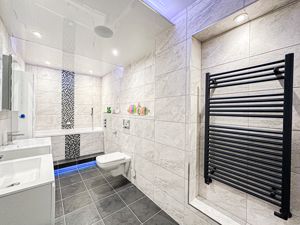 Photo 19- click for photo gallery